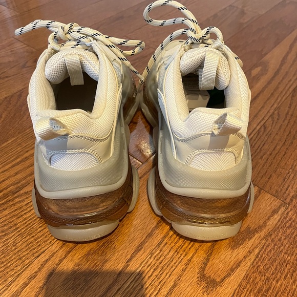 BALENCIAGA Off-White Triple S Sneakers - Picture 9 of 17